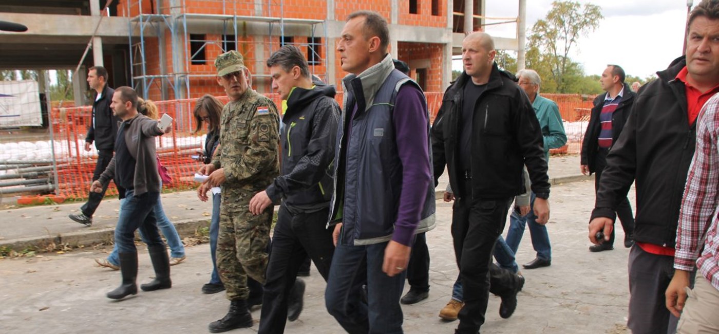 Predsjednik Vlade Zoran Milanović obišao poplavom ugrožena područja Karlovačke županije